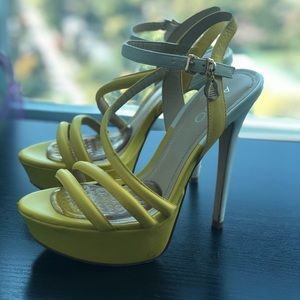 Gorgeous White and Yello Aldo heels
